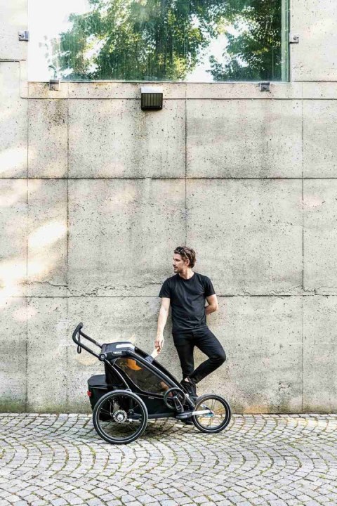 Przyczepka rowerowa dla dziecka - THULE Chariot Sport 2 - Midnight Black Przyczepka rowerowa dla dziecka - THULE Chariot Sport 2 - Midnight Black
