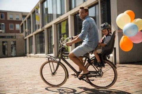 Fotelik rowerowy Bobike ONE maxi E-BD Coffee Brown Fotelik rowerowy Bobike ONE maxi E-BD Coffee Brown