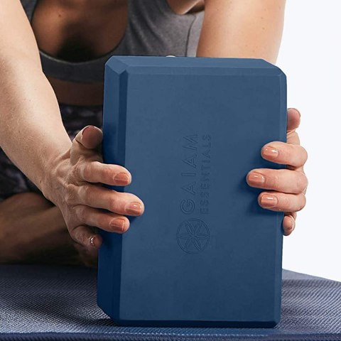 GAIAM ESSENTIALS KOSTKA DO JOGI Z PIANKI FIOLETOWA 63517 GAIAM ESSENTIALS KOSTKA DO JOGI Z PIANKI FIOLETOWA 63517