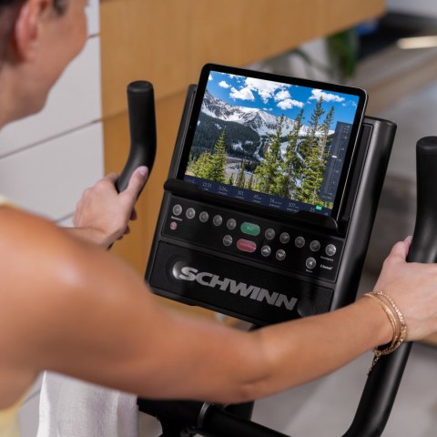 SCHWINN ROWER PROGRAMOWANY 590U SCHWINN ROWER PROGRAMOWANY 590U