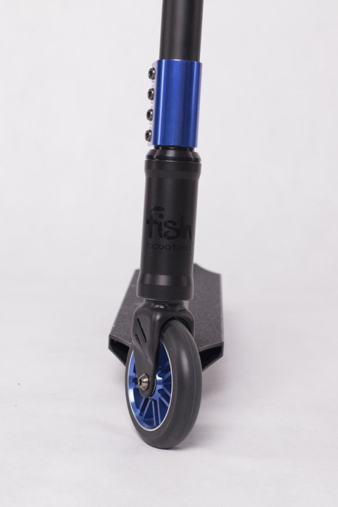 HULAJNOGA WYCZYNOWA FISH SCOOTER SHARK BLUE HULAJNOGA WYCZYNOWA FISH SCOOTER SHARK BLUE