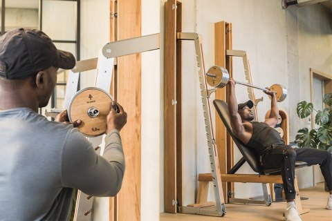 Stojak treningowy NOHRD SquatRack Classic Orzech Stojak treningowy NOHRD SquatRack Classic Orzech