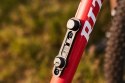 Bidon FIDLOCK TWIST 450 z uniwersalną bazą rowerową. Bidon FIDLOCK TWIST 450 z uniwersalną bazą rowerową.