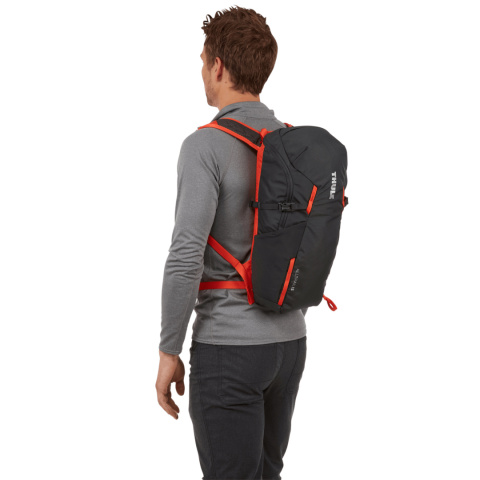 Thule AllTrail 15L Obsidian/Bluegrass Thule AllTrail 15L Obsidian/Bluegrass