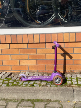 Hulajnoga dziecięca MINI Micro Deluxe fioletowa, MODEL WYSTAWOWY