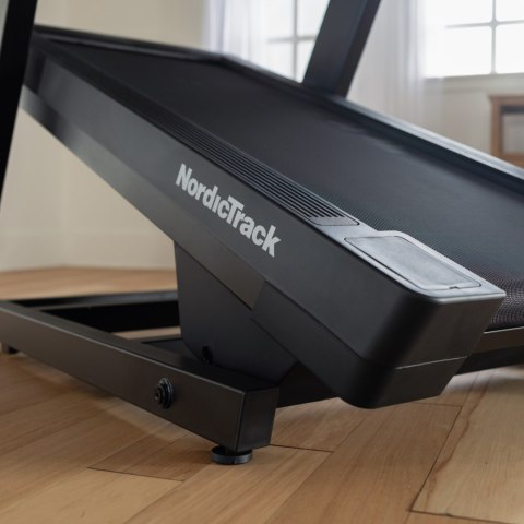 Bieżnia elektryczna NORDICTRACK X16 Bieżnia elektryczna NORDICTRACK X16