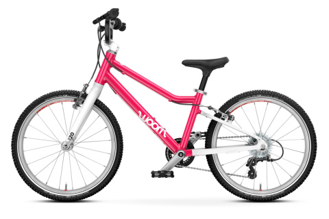 Rower dziecięcy WOOM GO 4 różowy (hot pink), rozmiar 20" Rower dziecięcy WOOM GO 4 różowy (hot pink), rozmiar 20"