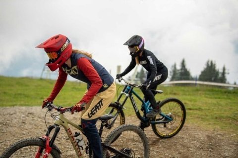 LEATT SPODENKI ROWEROWE DAMSKIE MTB 2.0 ONYX S LEATT SPODENKI ROWEROWE DAMSKIE MTB 2.0 ONYX S