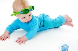 Strój pływacki, kombinezon do pływania BabyGrip (turkusowy z paskami) 1-2lata