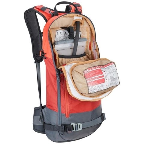 PLECAK EVOC FR DAY CHILLI RED CARBON GREY 16L M/L PLECAK EVOC FR DAY CHILLI RED CARBON GREY 16L M/L