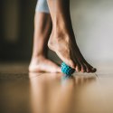 GAIAM MASAŻER KULKA DO STÓP I RĄK 61356 GAIAM MASAŻER KULKA DO STÓP I RĄK 61356